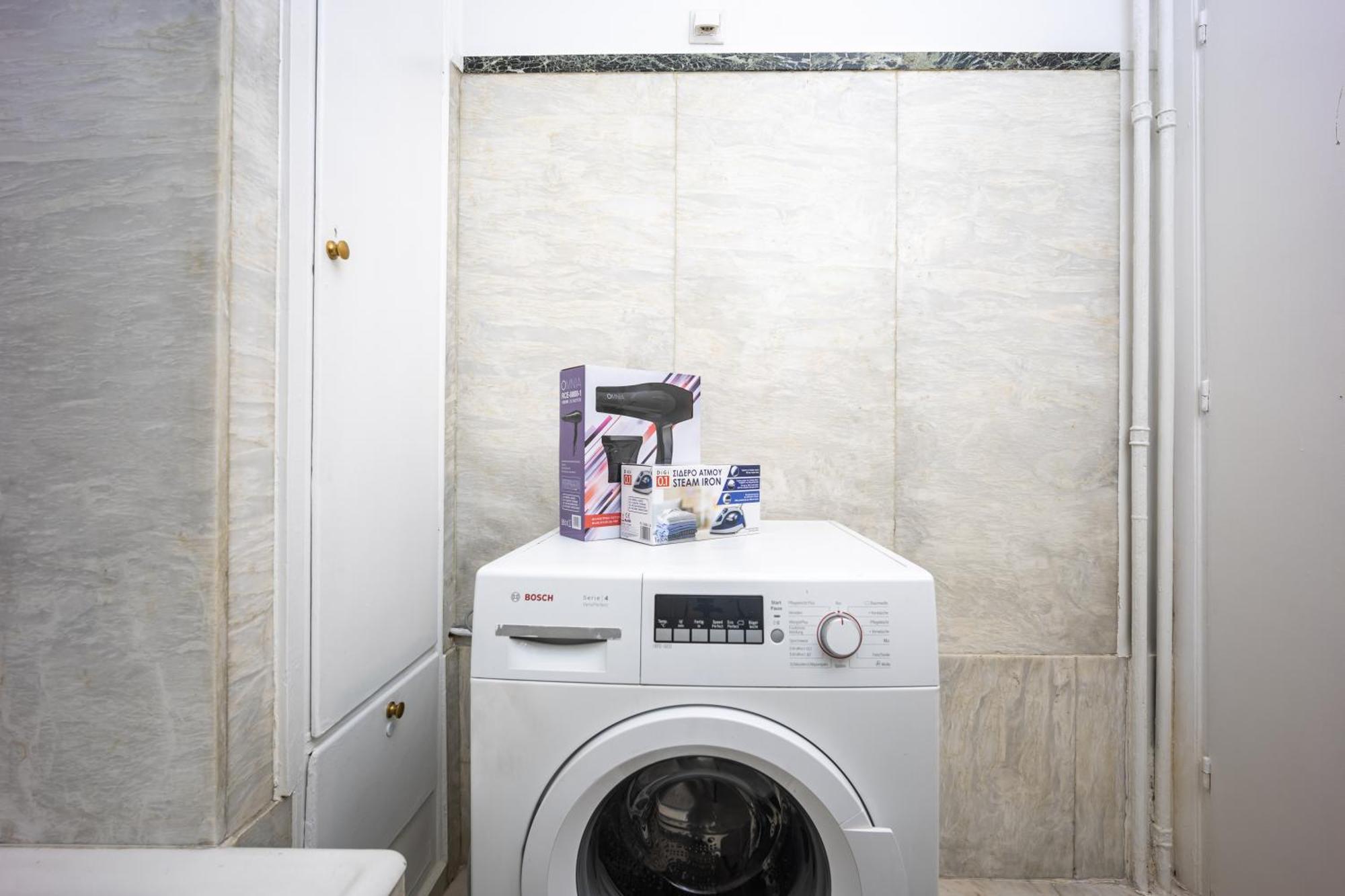 Royal Embassy Apartment Атина Екстериор снимка