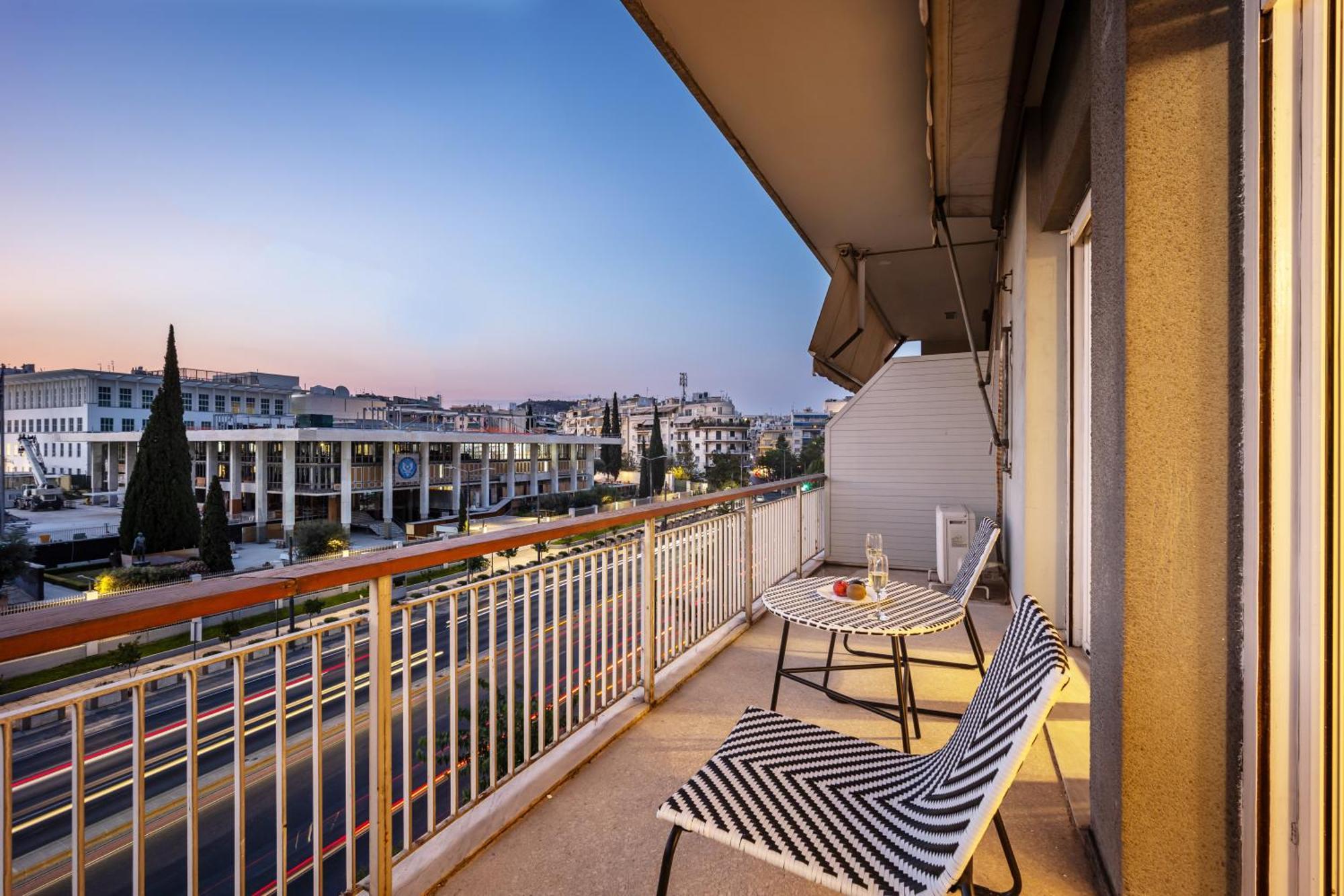 Royal Embassy Apartment Атина Екстериор снимка