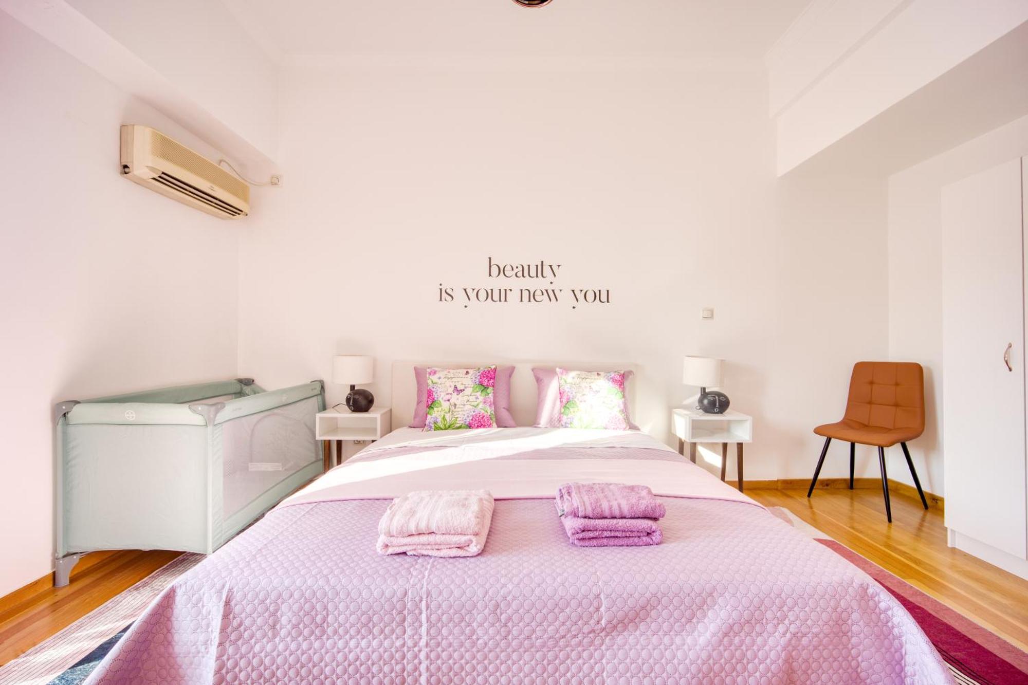 Royal Embassy Apartment Атина Екстериор снимка