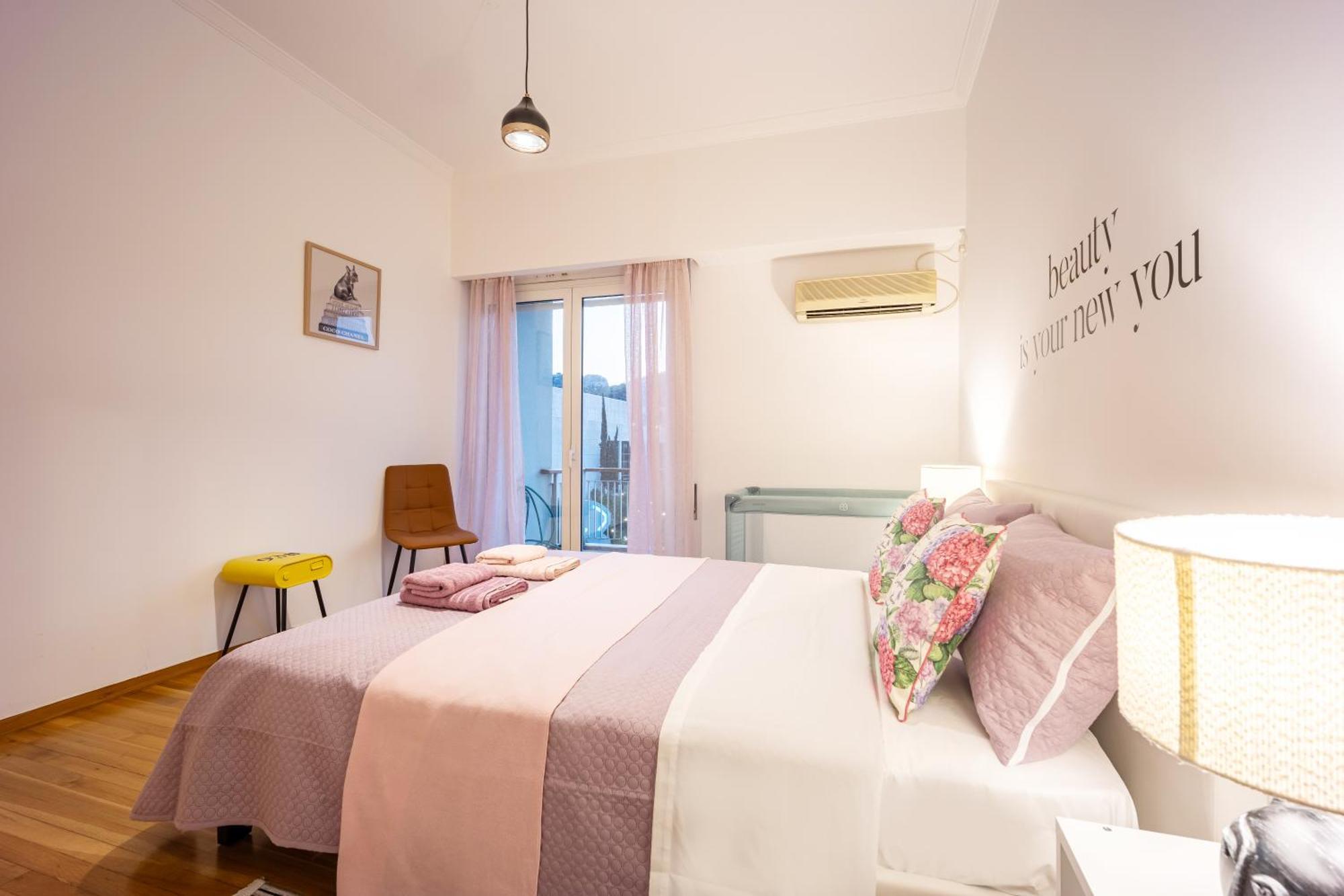 Royal Embassy Apartment Атина Екстериор снимка