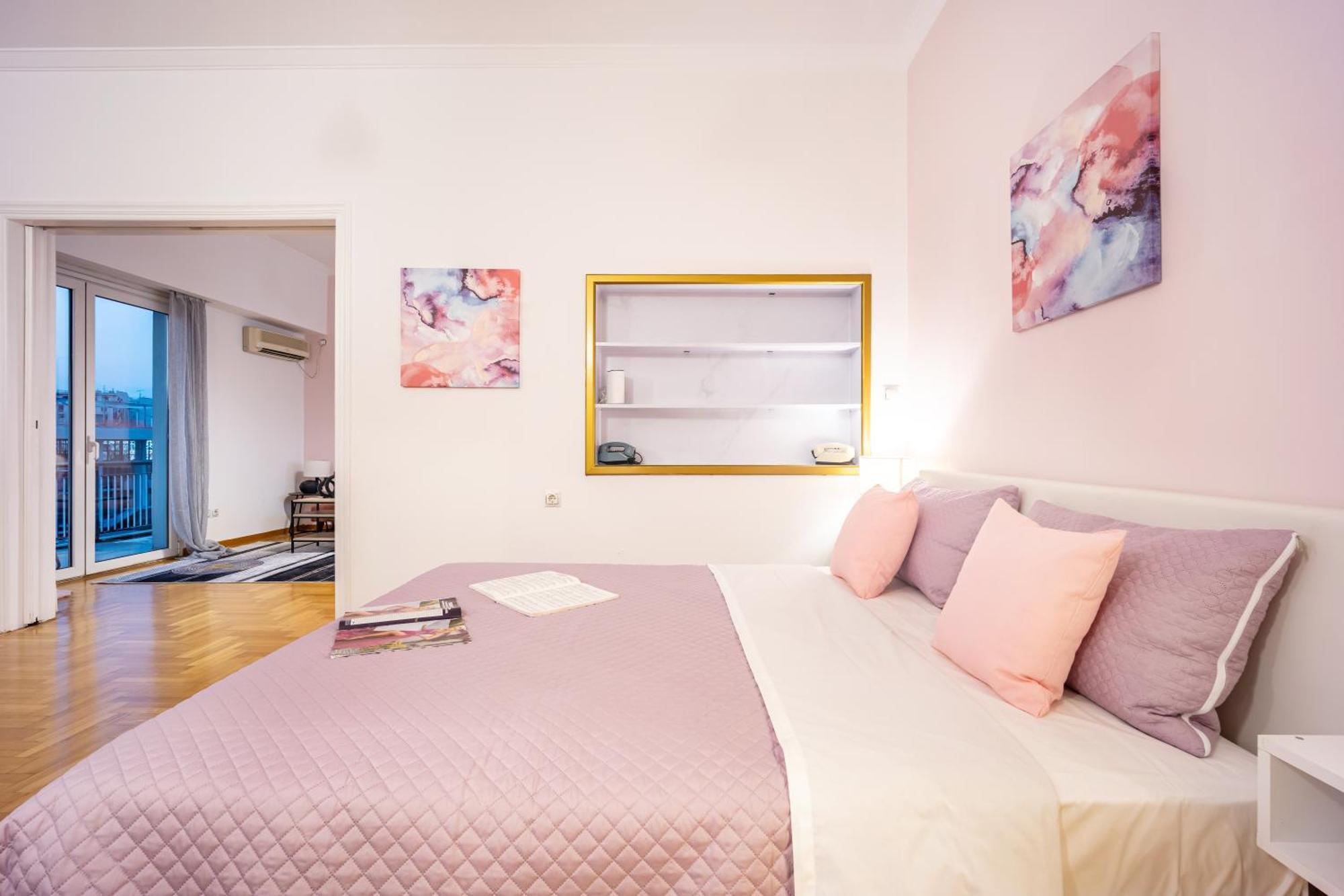 Royal Embassy Apartment Атина Екстериор снимка